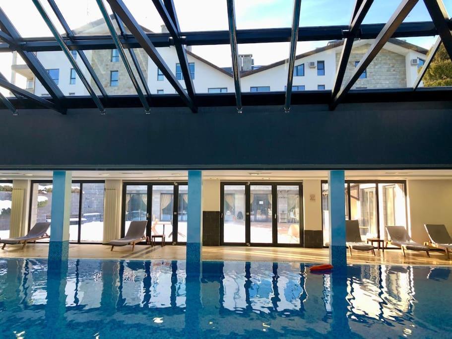 Luxury Penthouse With A Lavish Spa And 2 En-Suite Bedrooms Банско Екстериор снимка