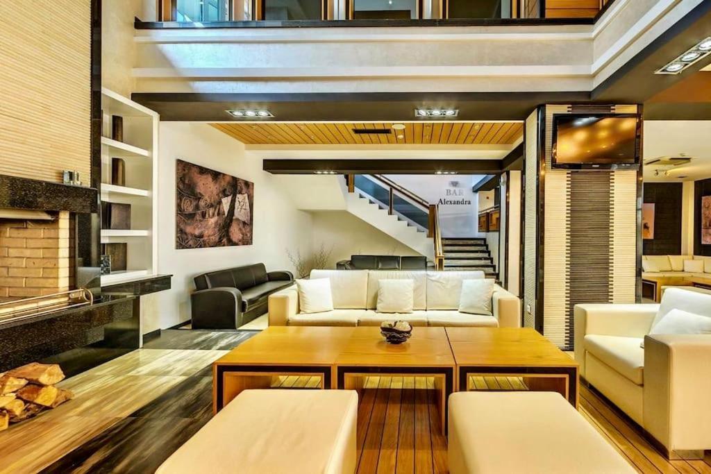Luxury Penthouse With A Lavish Spa And 2 En-Suite Bedrooms Банско Екстериор снимка