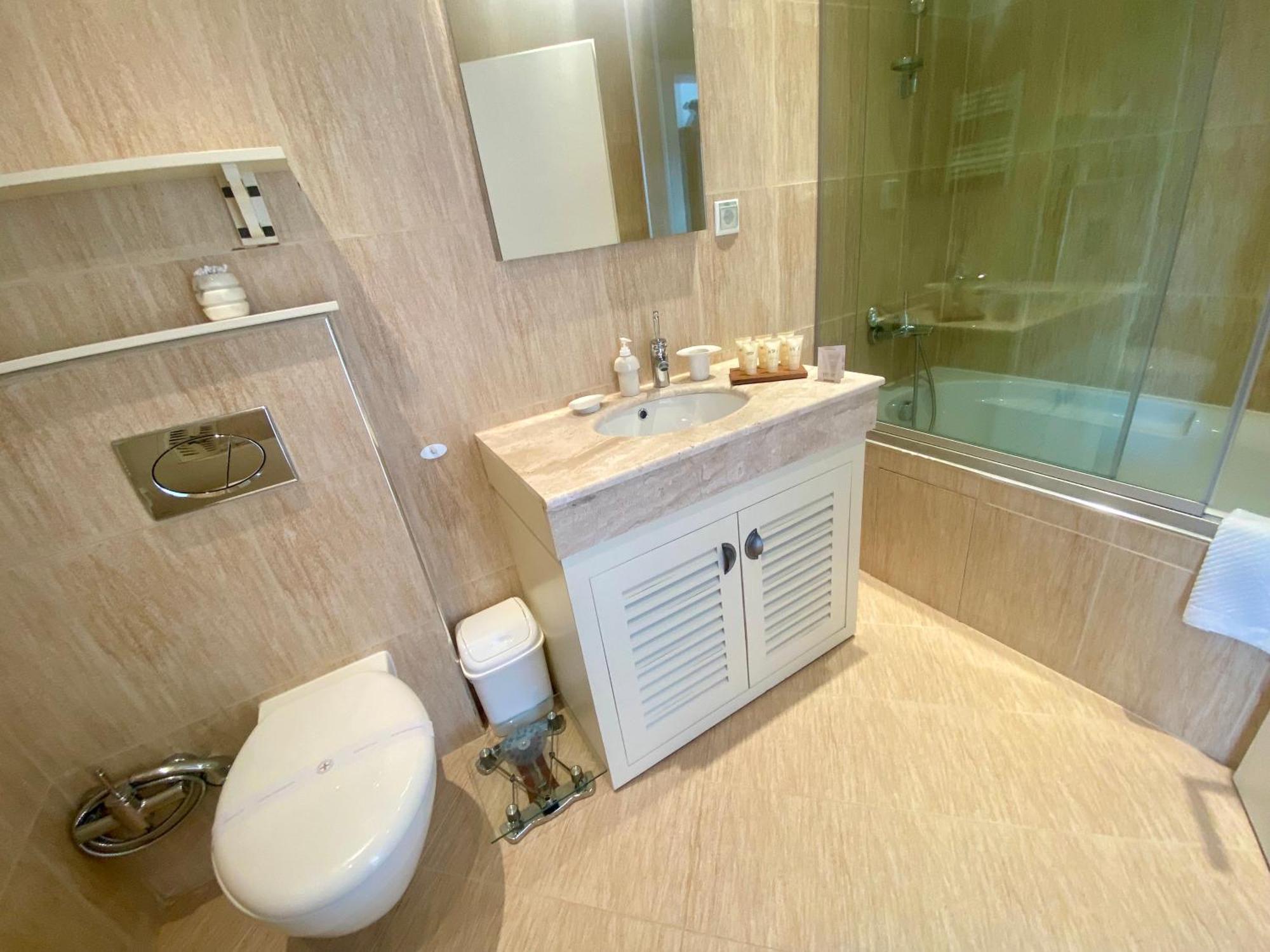 Luxury Penthouse With A Lavish Spa And 2 En-Suite Bedrooms Банско Екстериор снимка
